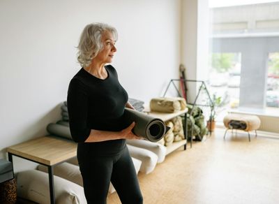 A calm training space with a mat and natural light.